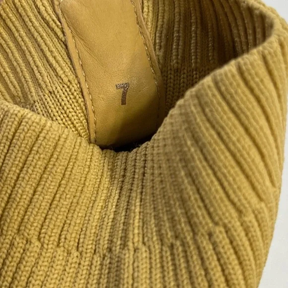 Everlane The Glove Boot Size 7 Yellow Ankle Ribbed Fabric Uppers 2 in Block Heel - Picture 9 of 16